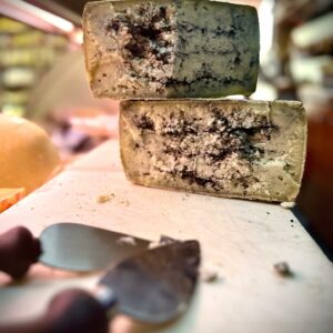 Pecorino Marmorizzato al Tartufo